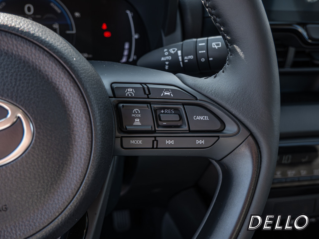 Fahrzeugansicht TOYOTA Yaris Hybrid 1.5 VVT-i Teamplayer - Bild 27