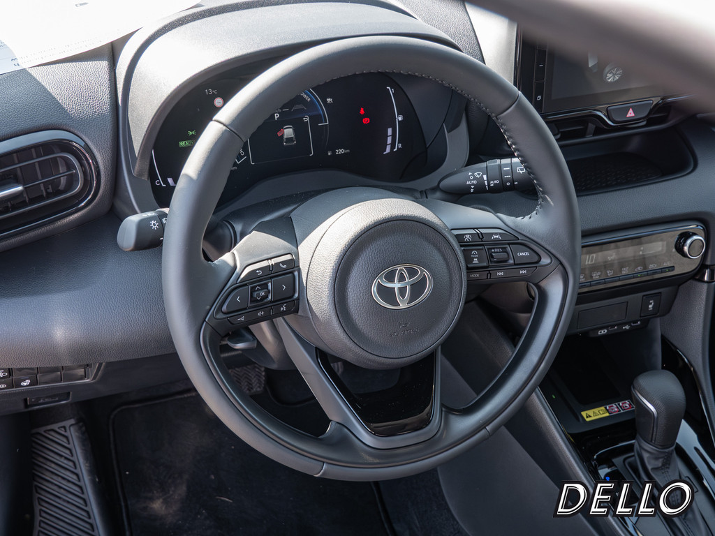 Fahrzeugansicht TOYOTA Yaris Hybrid 1.5 VVT-i Teamplayer - Bild 31