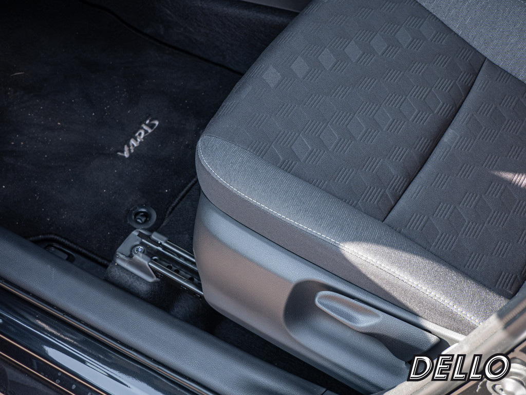 Fahrzeugansicht TOYOTA Yaris Hybrid 1.5 VVT-i Teamplayer - Bild 32