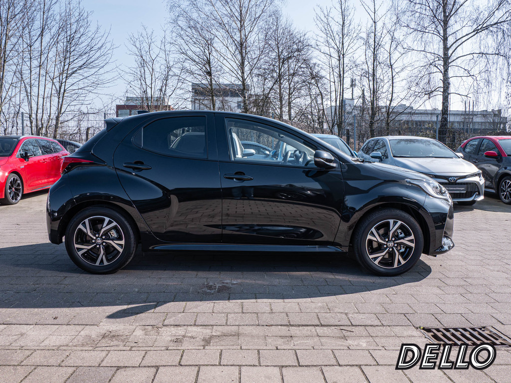 Fahrzeugansicht TOYOTA Yaris Hybrid 1.5 VVT-i Teamplayer - Bild 34