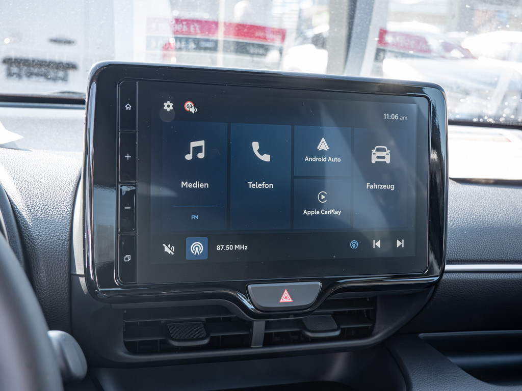 Fahrzeugansicht TOYOTA Yaris Hybrid 1.5 VVT-i Teamplayer - Bild 9