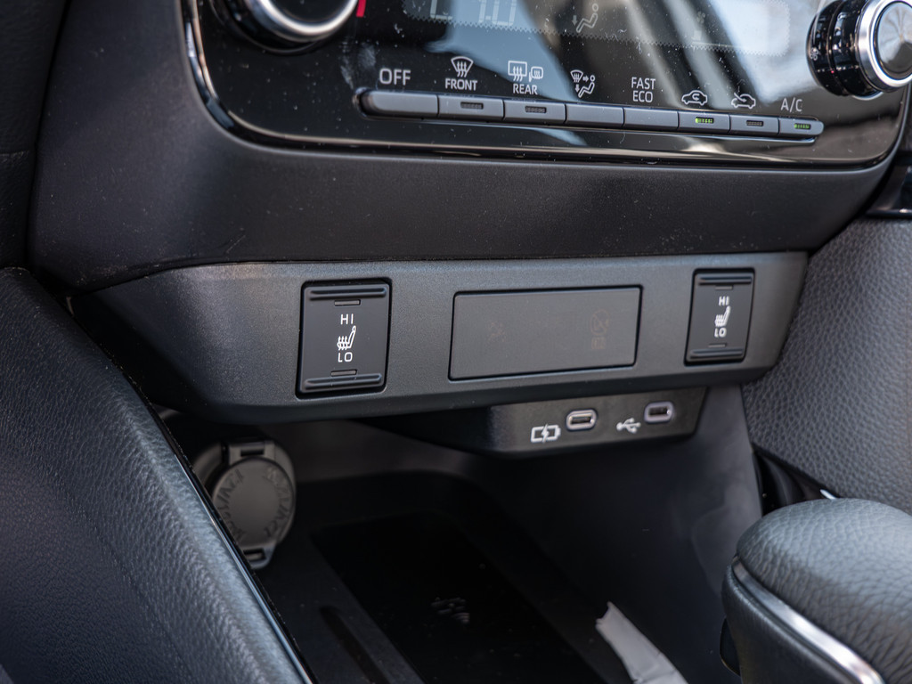 Fahrzeugansicht TOYOTA Yaris Hybrid 1.5 VVT-i Teamplayer - Bild 15