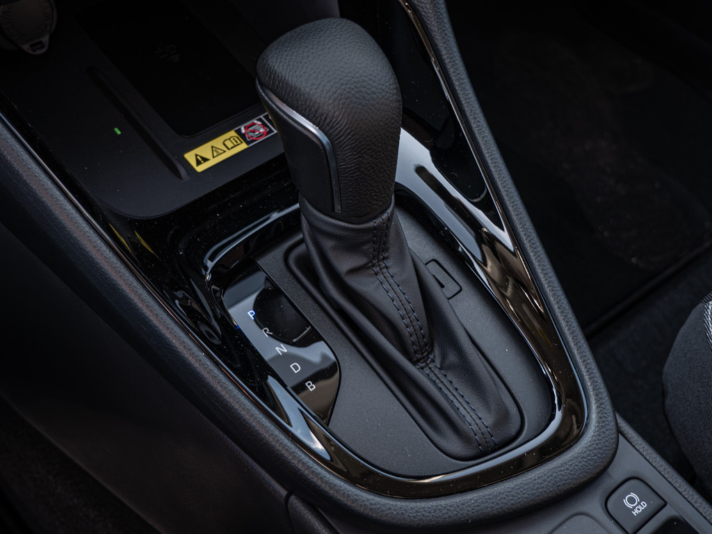 Fahrzeugansicht TOYOTA Yaris Hybrid 1.5 VVT-i Teamplayer - Bild 17