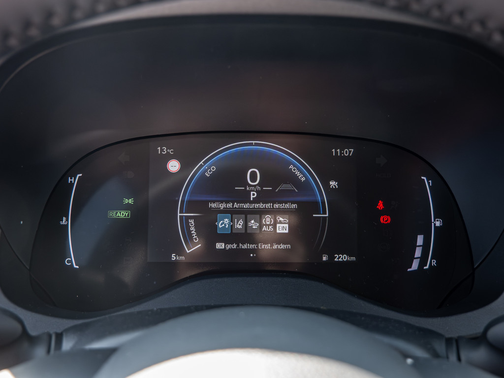 Fahrzeugansicht TOYOTA Yaris Hybrid 1.5 VVT-i Teamplayer - Bild 21