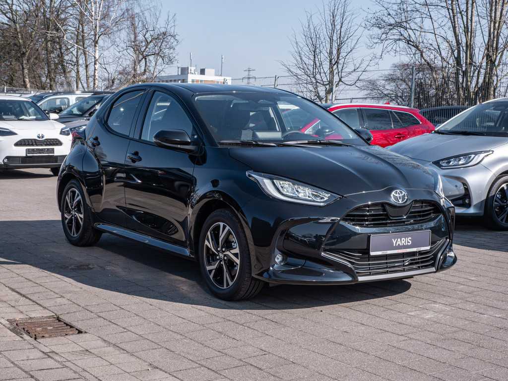 Fahrzeugansicht TOYOTA Yaris Hybrid 1.5 VVT-i Teamplayer - Bild 23