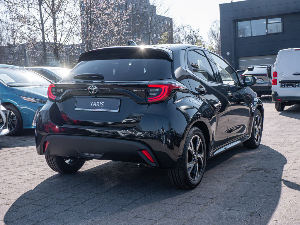 Fahrzeugansicht TOYOTA Yaris Hybrid 1.5 VVT-i Teamplayer - Bild 37