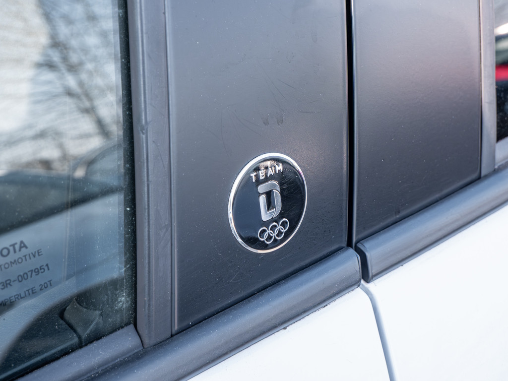 Fahrzeugansicht TOYOTA Yaris Cross Hybrid Team D - Bild 4