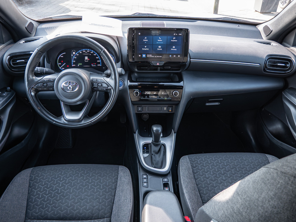 Fahrzeugansicht TOYOTA Yaris Cross Hybrid Team D - Bild 8