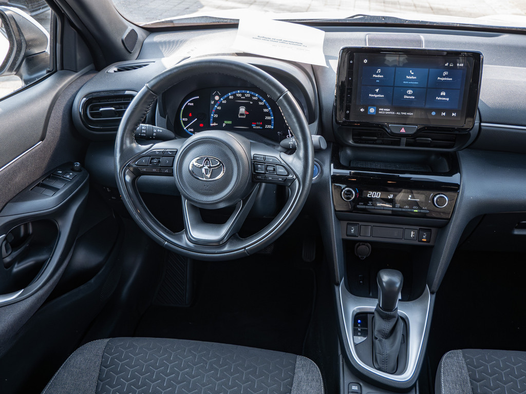 Fahrzeugansicht TOYOTA Yaris Cross Hybrid Team D - Bild 9