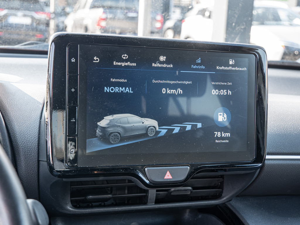 Fahrzeugansicht TOYOTA Yaris Cross Hybrid Team D - Bild 16