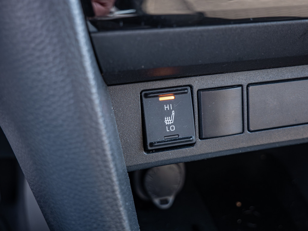 Fahrzeugansicht TOYOTA Yaris Cross Hybrid Team D - Bild 21