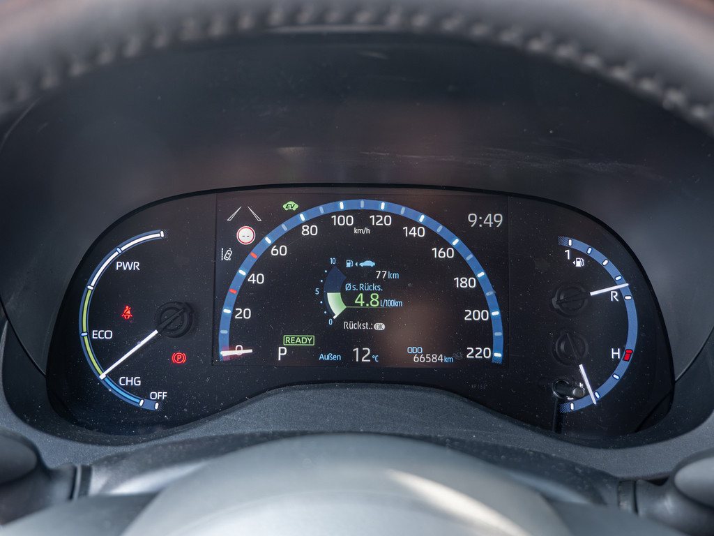 Fahrzeugansicht TOYOTA Yaris Cross Hybrid Team D - Bild 28