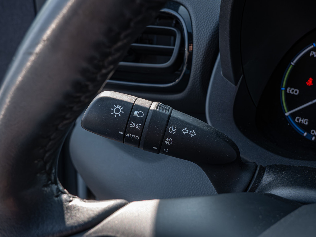 Fahrzeugansicht TOYOTA Yaris Cross Hybrid Team D - Bild 31