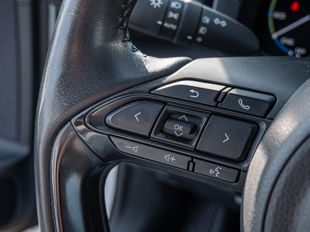 Fahrzeugansicht TOYOTA Yaris Cross Hybrid Team D - Bild 32