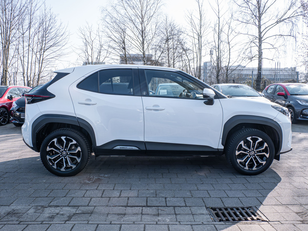 Fahrzeugansicht TOYOTA Yaris Cross Hybrid Team D - Bild 34