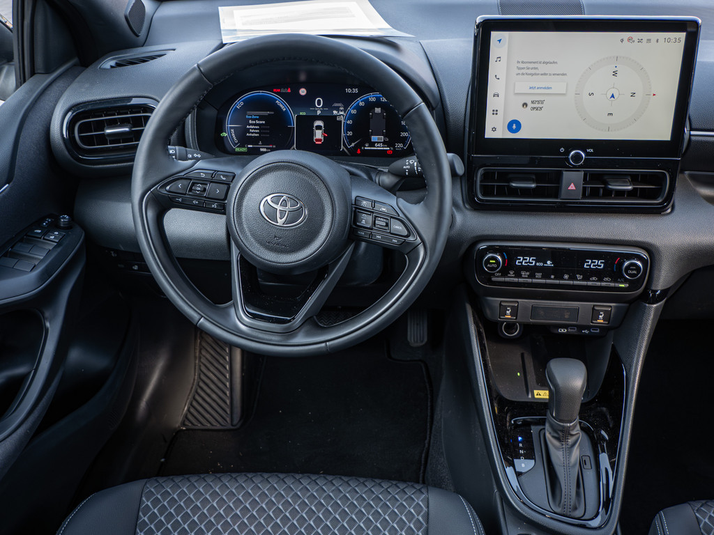 Fahrzeugansicht TOYOTA Yaris Hybrid 1.5 VVT-i Style Plus - Bild 6