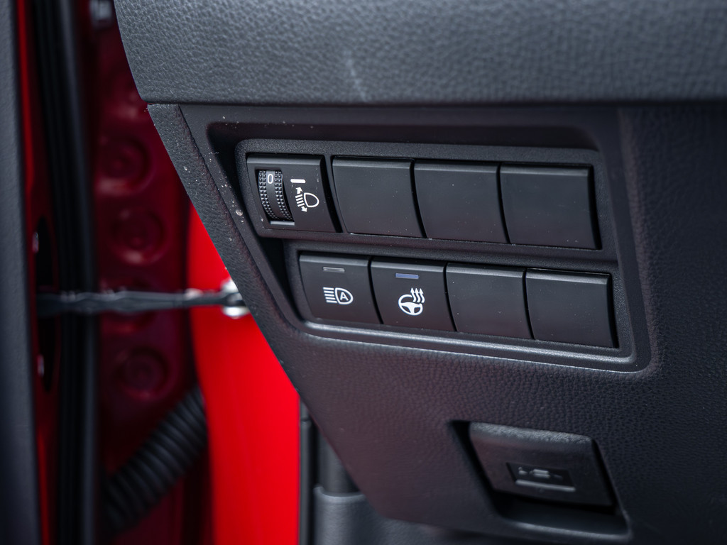 Fahrzeugansicht TOYOTA Yaris Hybrid 1.5 VVT-i Style Plus - Bild 32