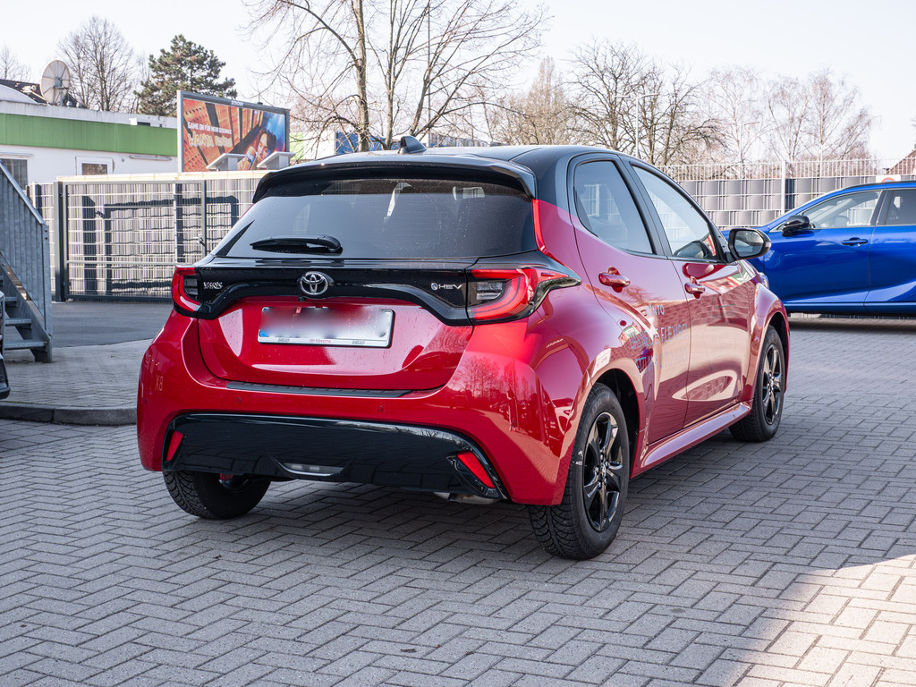 Fahrzeugansicht TOYOTA Yaris Hybrid 1.5 VVT-i Style Plus - Bild 34