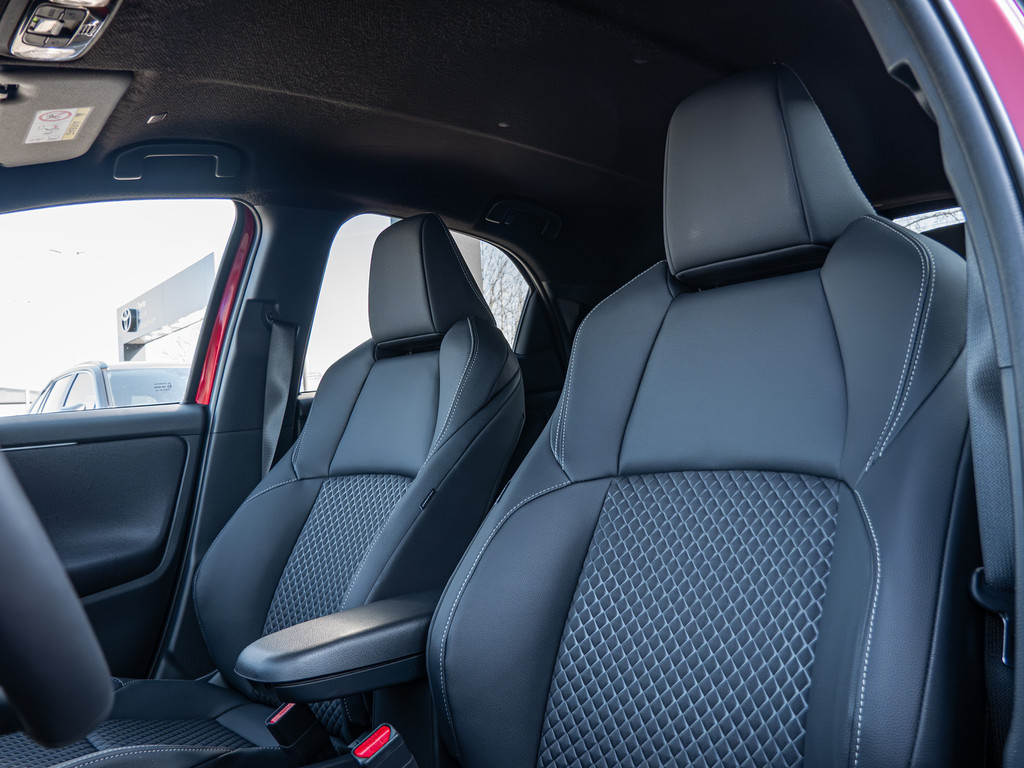 Fahrzeugansicht TOYOTA Yaris Hybrid 1.5 VVT-i Style Plus - Bild 36