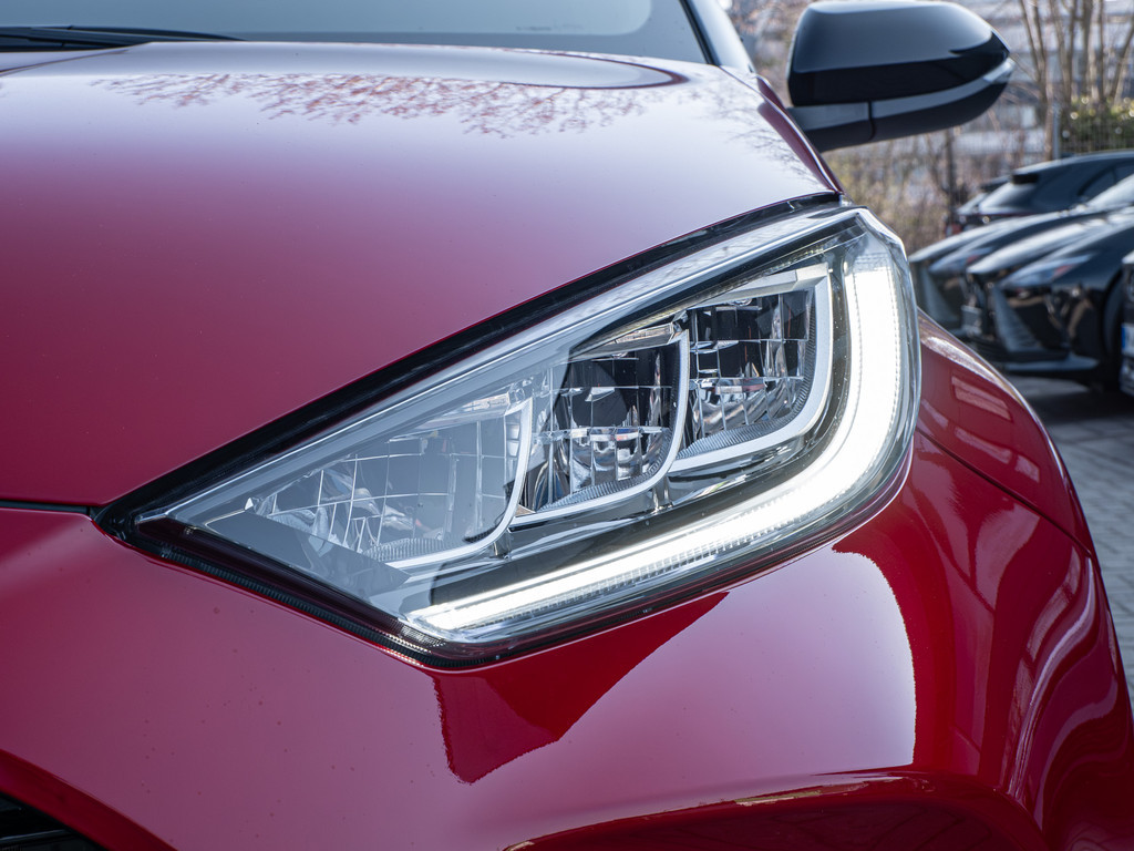 Fahrzeugansicht TOYOTA Yaris Hybrid 1.5 VVT-i Style Plus - Bild 39