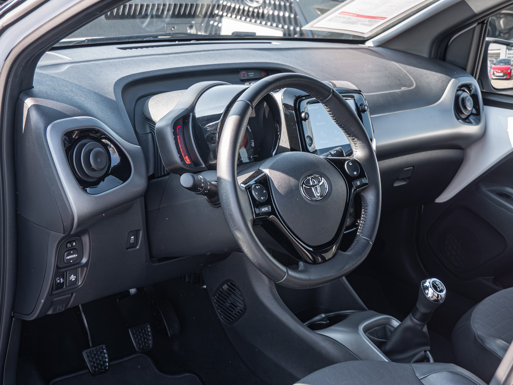 Fahrzeugansicht TOYOTA Aygo 1.0 X-Final - Bild 28