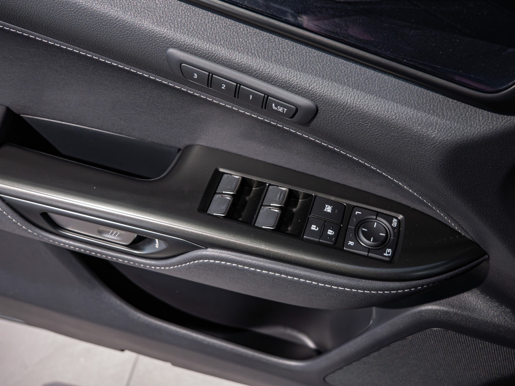 Fahrzeugansicht LEXUS NX 450h + Executive - Bild 26