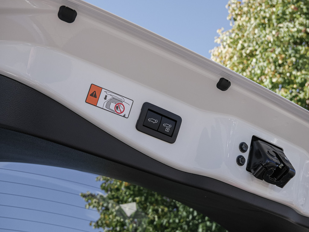 Fahrzeugansicht TOYOTA C-HR 1.8 Hybrid FWD Teamplayer - Bild 10