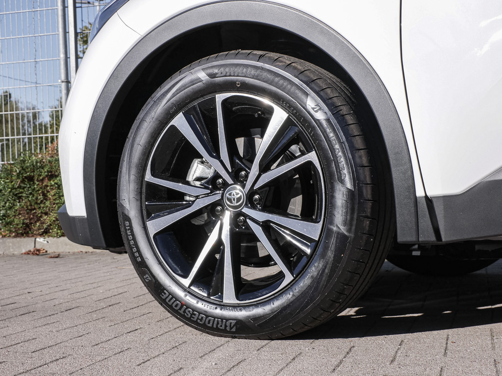 Fahrzeugansicht TOYOTA C-HR 1.8 Hybrid FWD Teamplayer - Bild 38