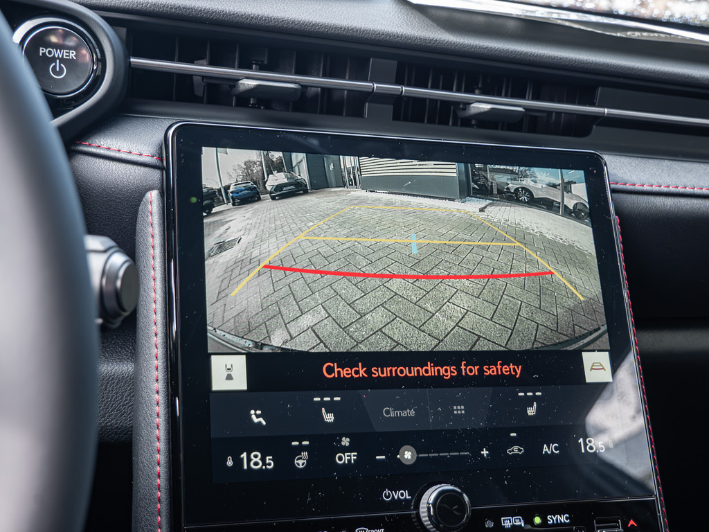 Fahrzeugansicht LEXUS LBX 1.5 Hybrid Elegant Black Edition - Bild 16