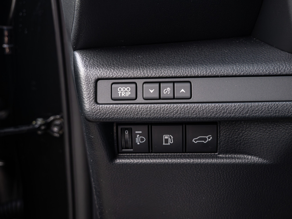 Fahrzeugansicht LEXUS LBX 1.5 Hybrid Elegant Black Edition - Bild 30