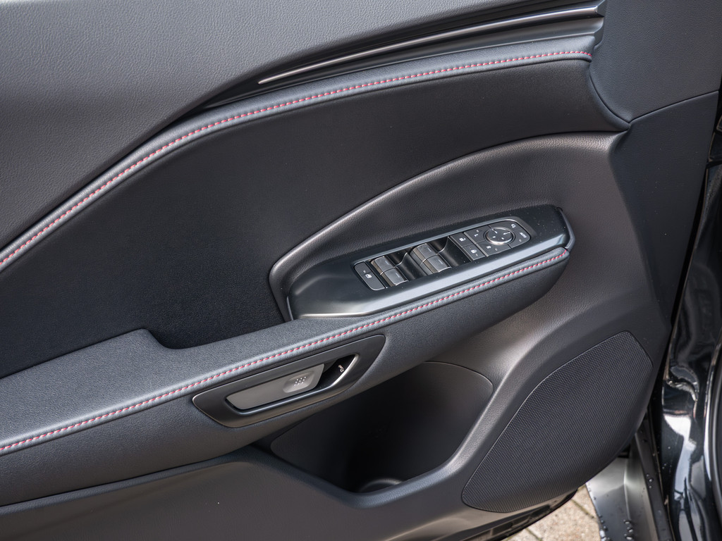 Fahrzeugansicht LEXUS LBX 1.5 Hybrid Elegant Black Edition - Bild 33