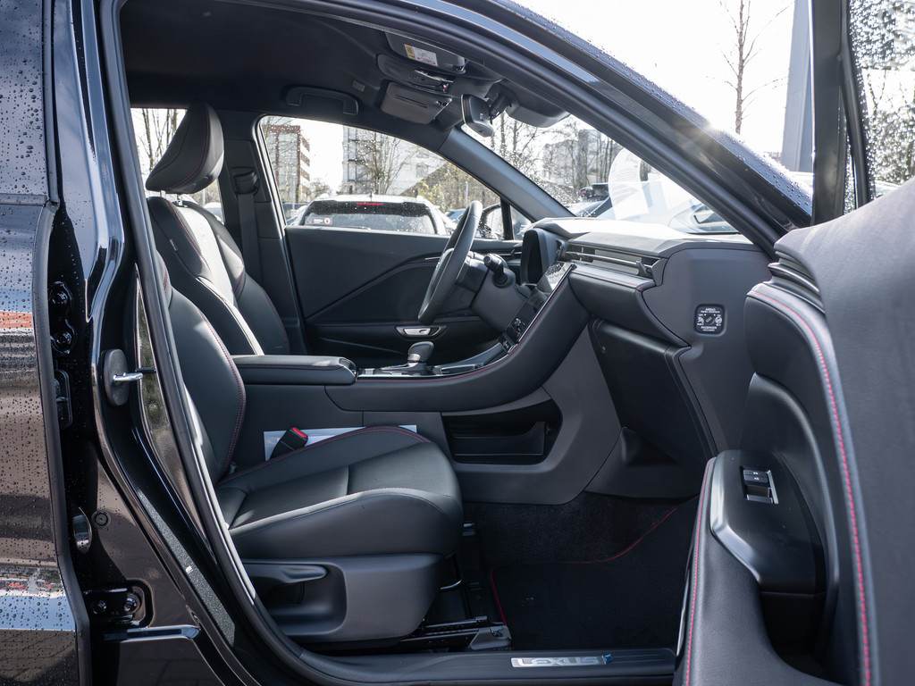 Fahrzeugansicht LEXUS LBX Elegant Black Edition - Bild 3