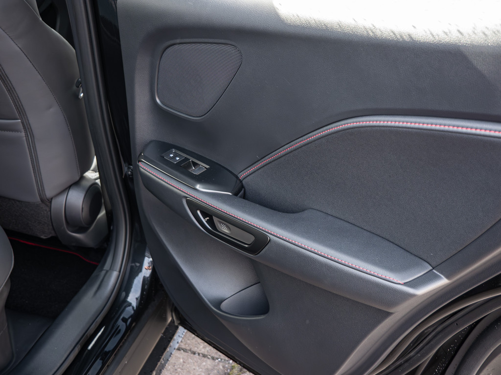 Fahrzeugansicht LEXUS LBX Elegant Black Edition - Bild 8