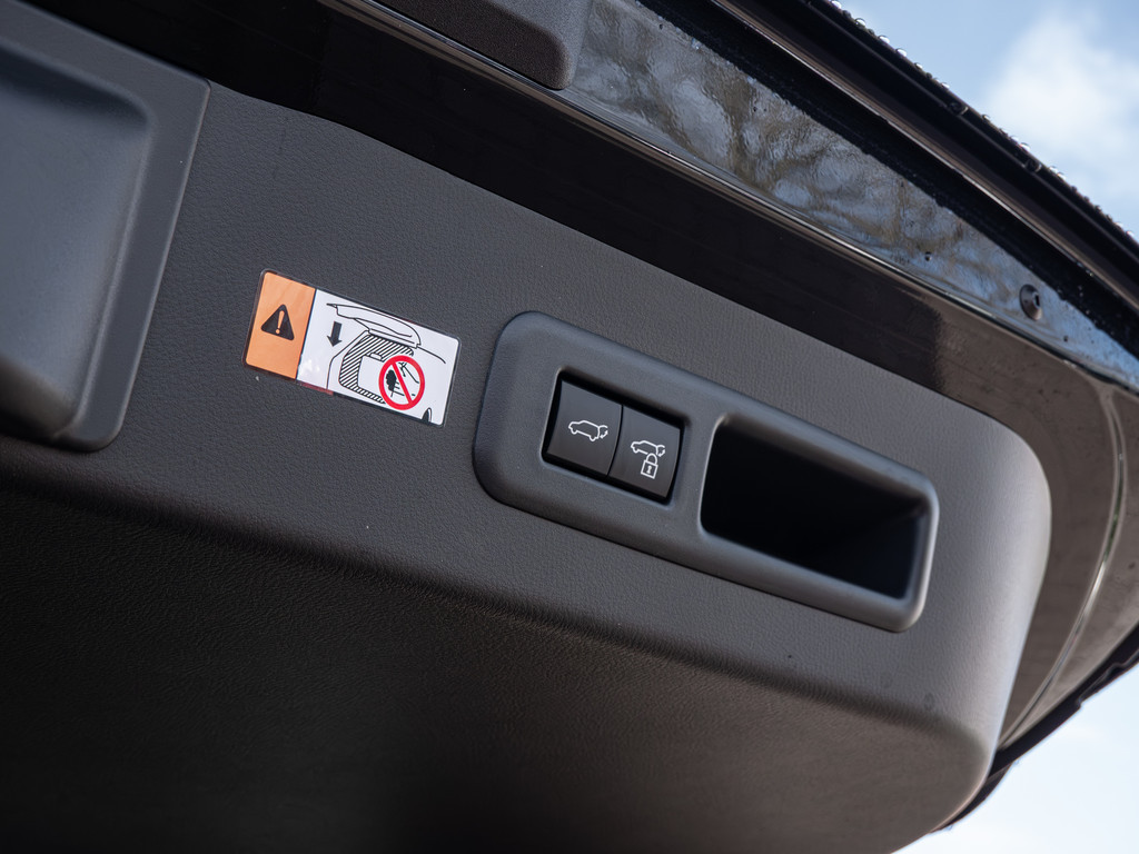 Fahrzeugansicht LEXUS LBX Elegant Black Edition - Bild 10