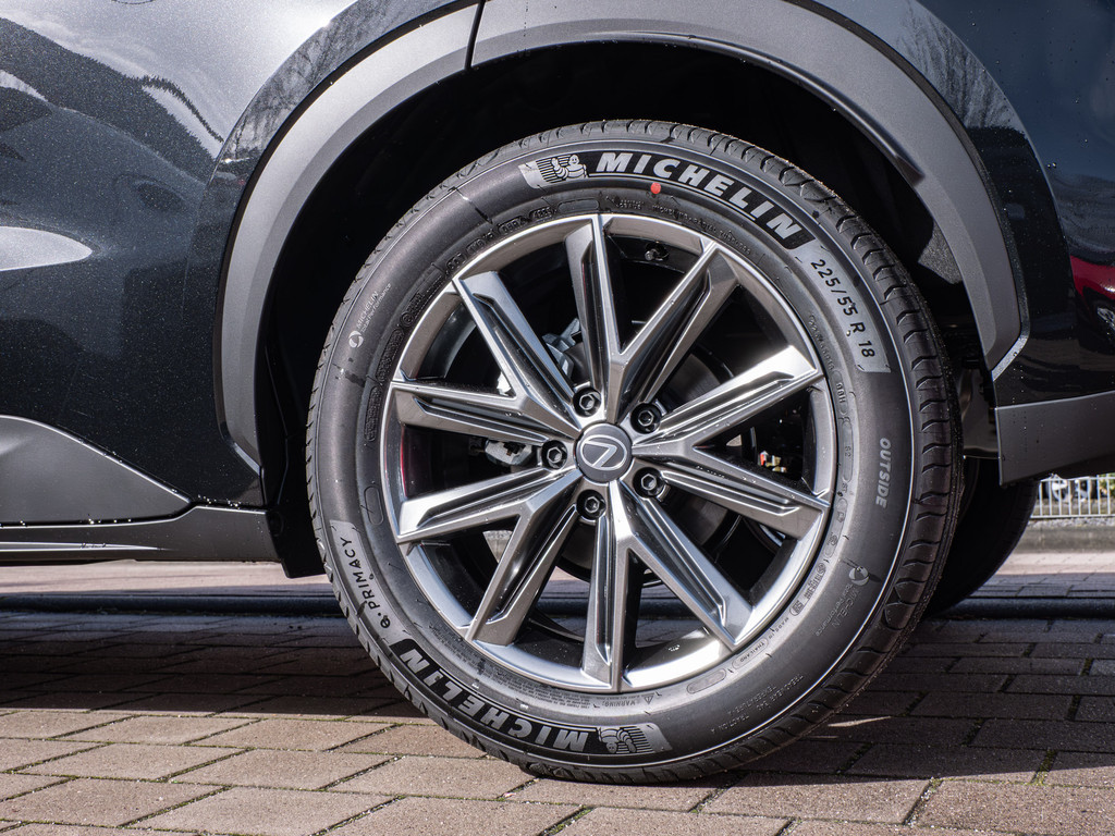 Fahrzeugansicht LEXUS LBX Elegant Black Edition - Bild 37