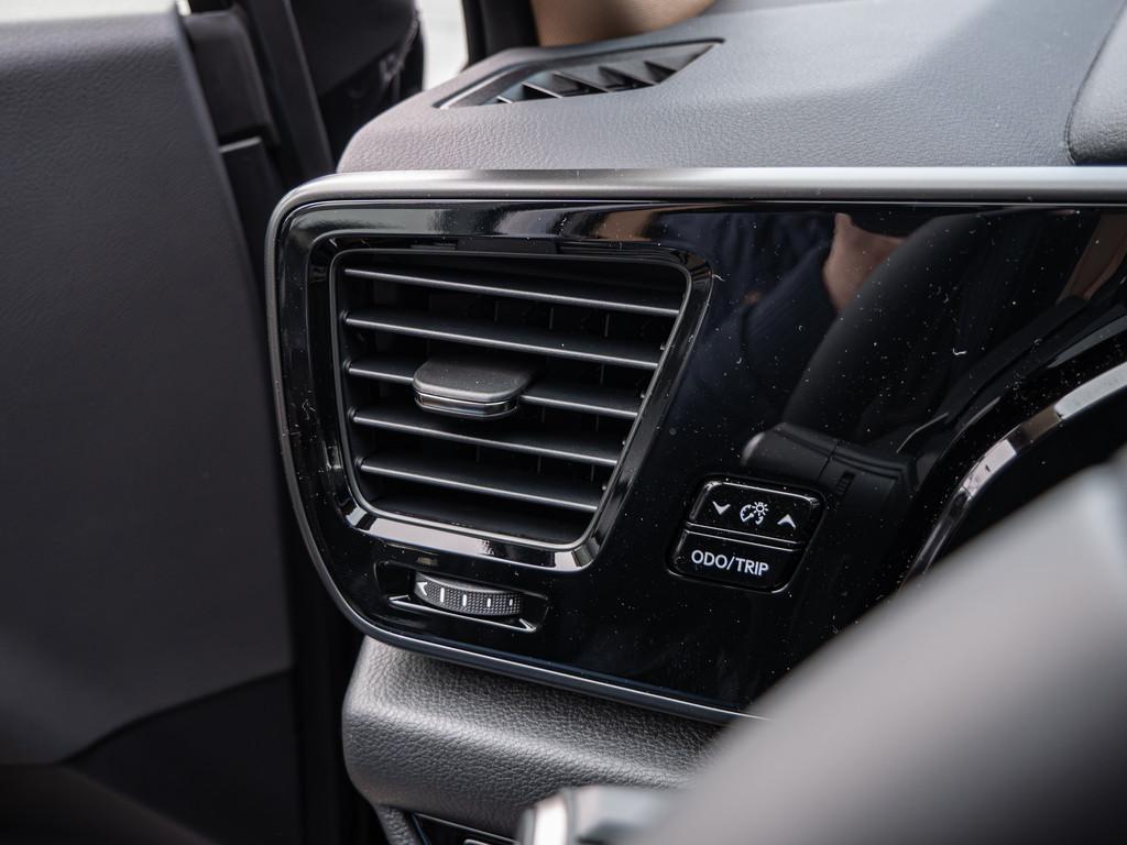 Fahrzeugansicht LEXUS NX 450h + Luxury - Bild 29