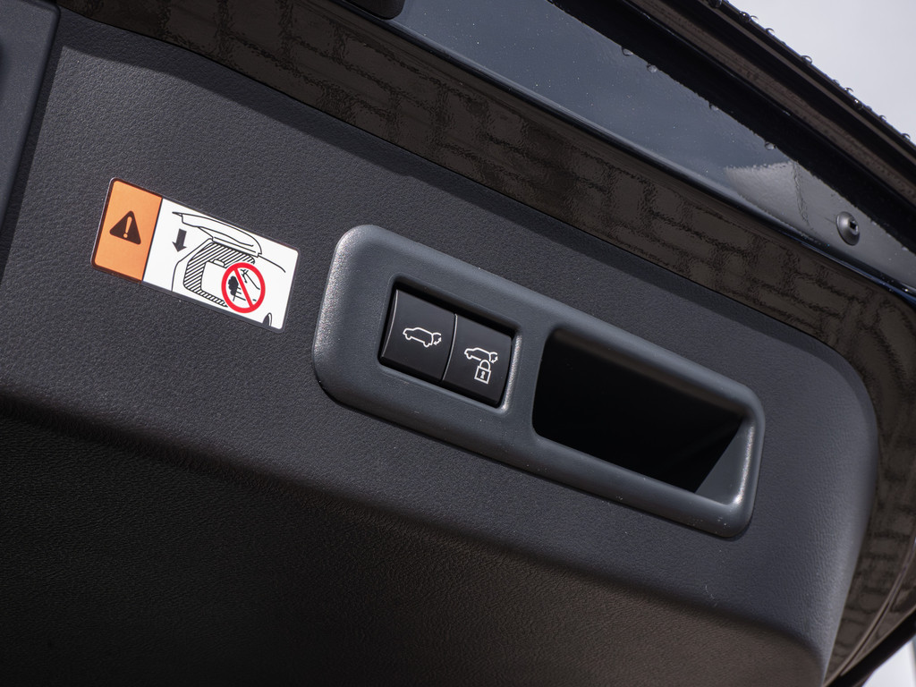 Fahrzeugansicht LEXUS LBX Elegant Black Edition - Bild 11