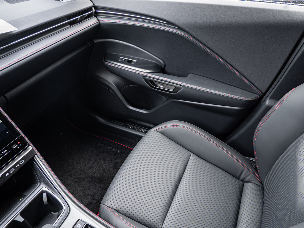 Fahrzeugansicht LEXUS LBX Elegant Black Edition - Bild 21