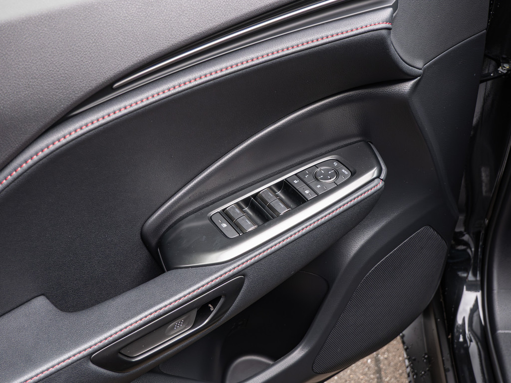 Fahrzeugansicht LEXUS LBX Elegant Black Edition - Bild 32