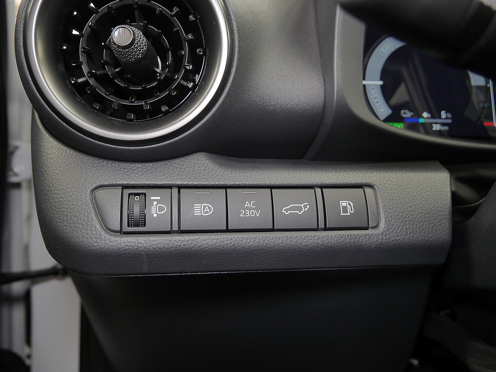 Fahrzeugansicht TOYOTA C-HR 2.0 Plug-In Hybrid FWD GR Sport - Bild 24