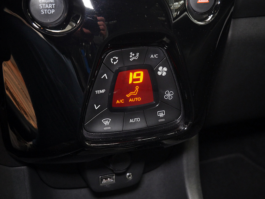 Fahrzeugansicht TOYOTA Aygo 1.0 X-Final - Bild 17