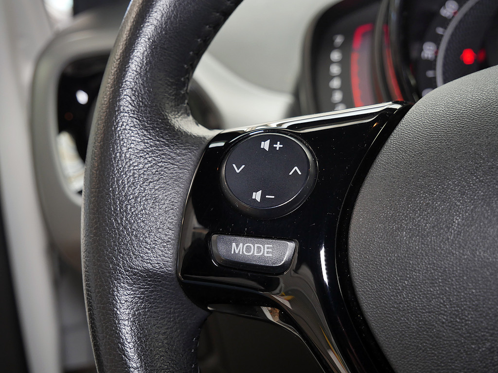 Fahrzeugansicht TOYOTA Aygo 1.0 X-Final - Bild 21