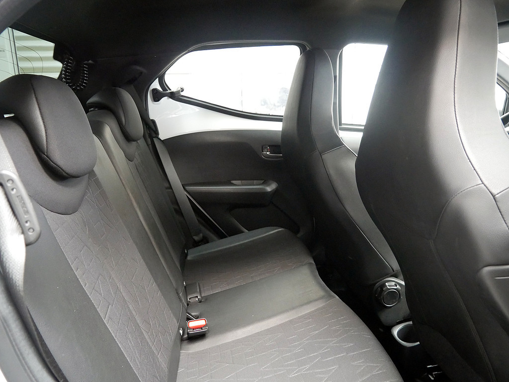 Fahrzeugansicht TOYOTA Aygo 1.0 X-Final - Bild 34