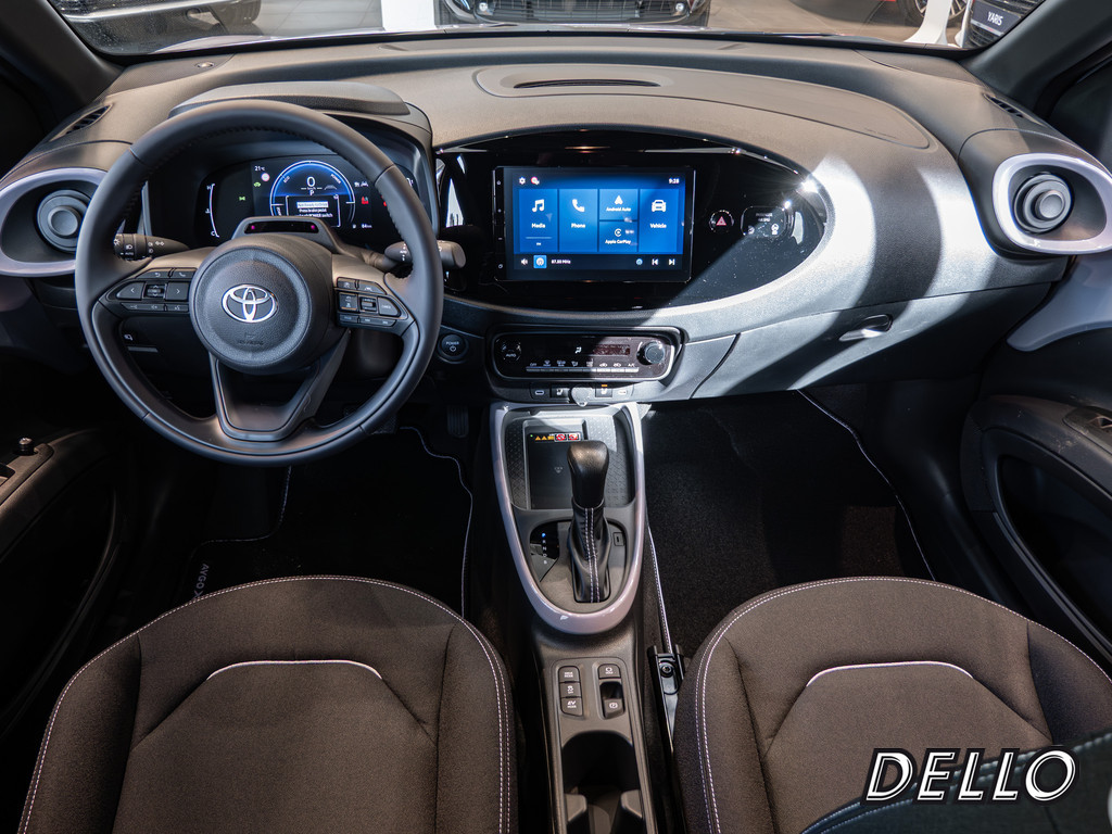 Fahrzeugansicht TOYOTA Aygo X 1.5 Hybrid Teamplayer - Bild 3