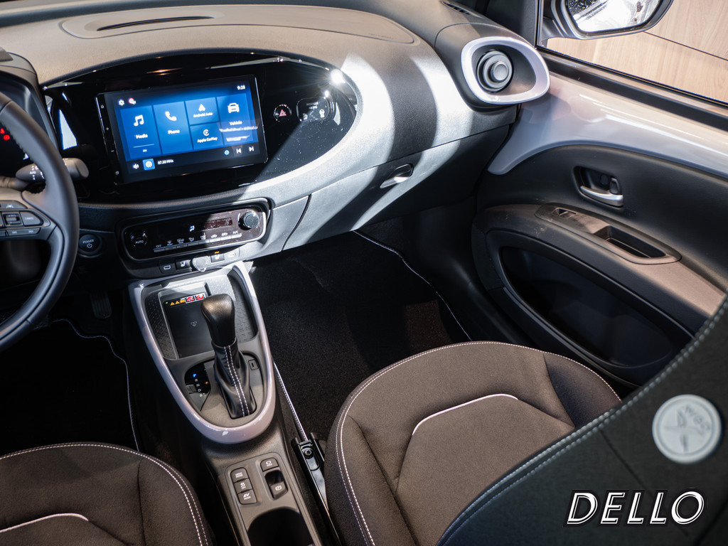 Fahrzeugansicht TOYOTA Aygo X 1.5 Hybrid Teamplayer - Bild 5