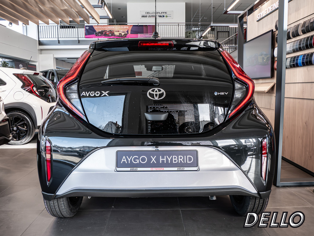 Fahrzeugansicht TOYOTA Aygo X 1.5 Hybrid Teamplayer - Bild 38
