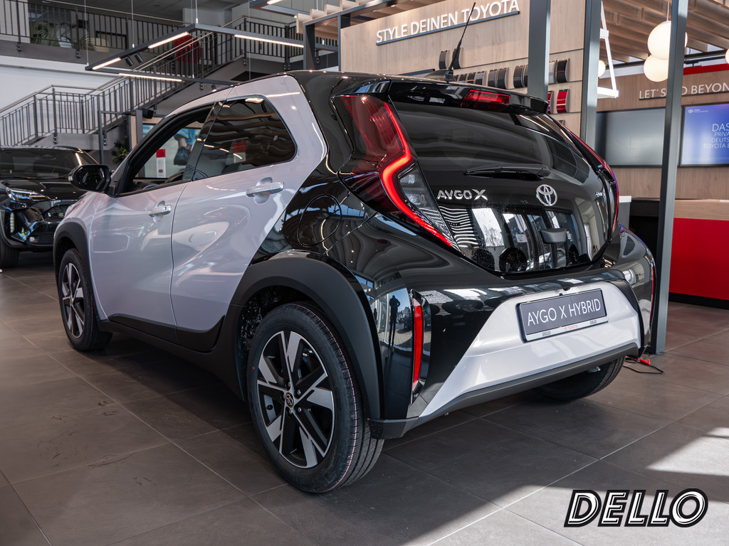 Fahrzeugansicht TOYOTA Aygo X 1.5 Hybrid Teamplayer - Bild 39
