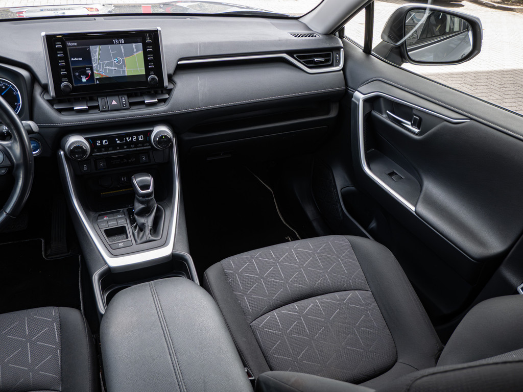 Fahrzeugansicht TOYOTA RAV 4 2.5 Hybrid Team D - Bild 9