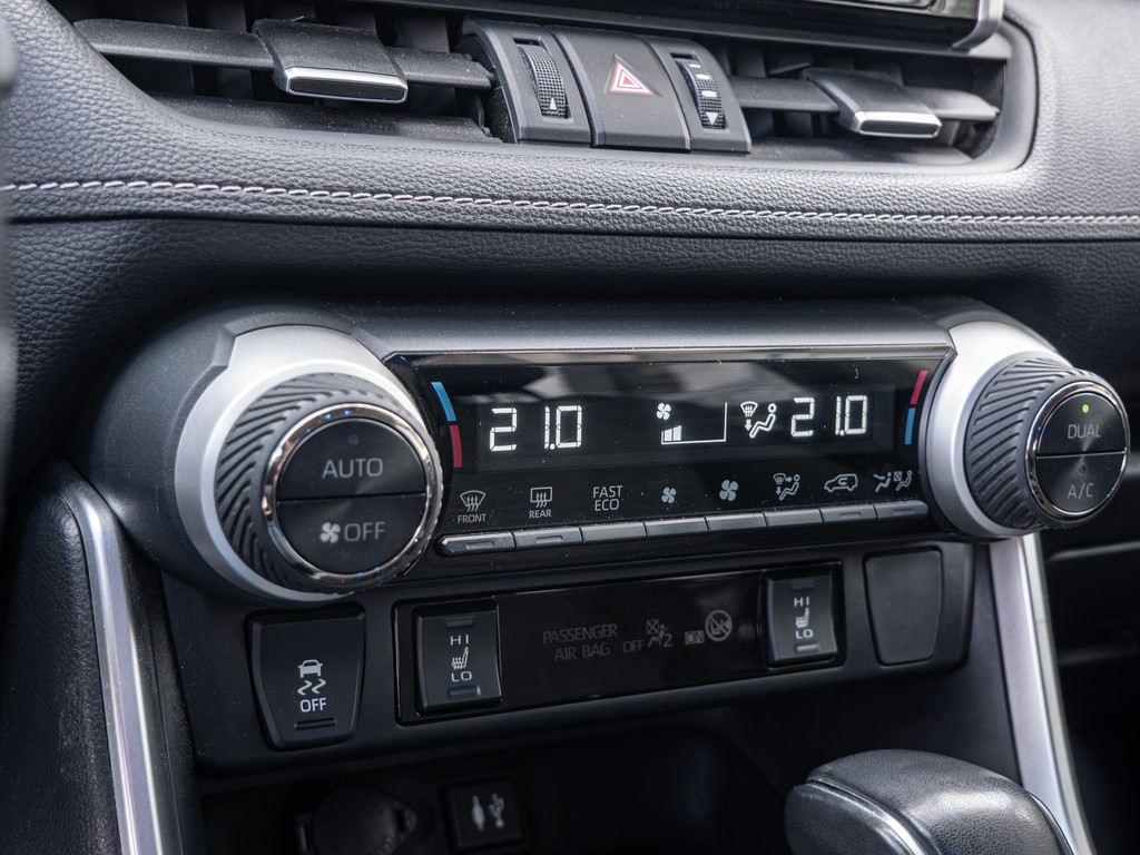 Fahrzeugansicht TOYOTA RAV 4 2.5 Hybrid Team D - Bild 18