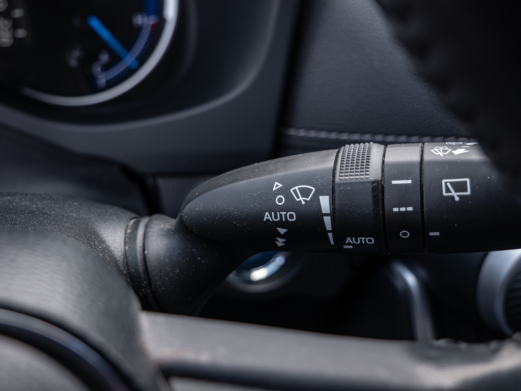 Fahrzeugansicht TOYOTA RAV 4 2.5 Hybrid Team D - Bild 28